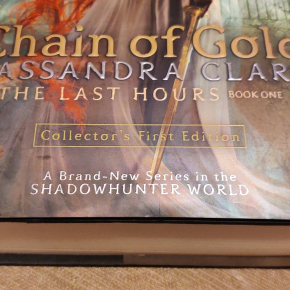 Chain of Gold HB Collectors 1st Edition By C Clare - Picture 2 of 7